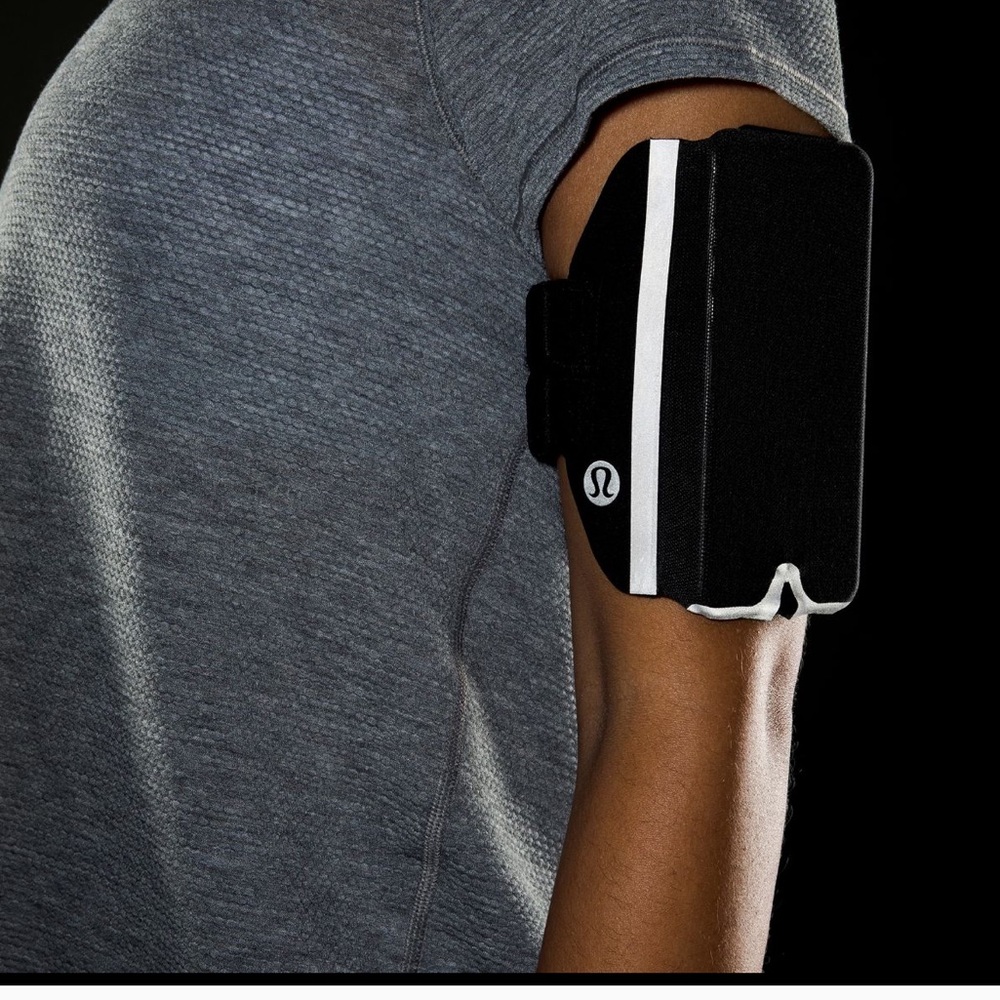 Lululemon fast and free running armband